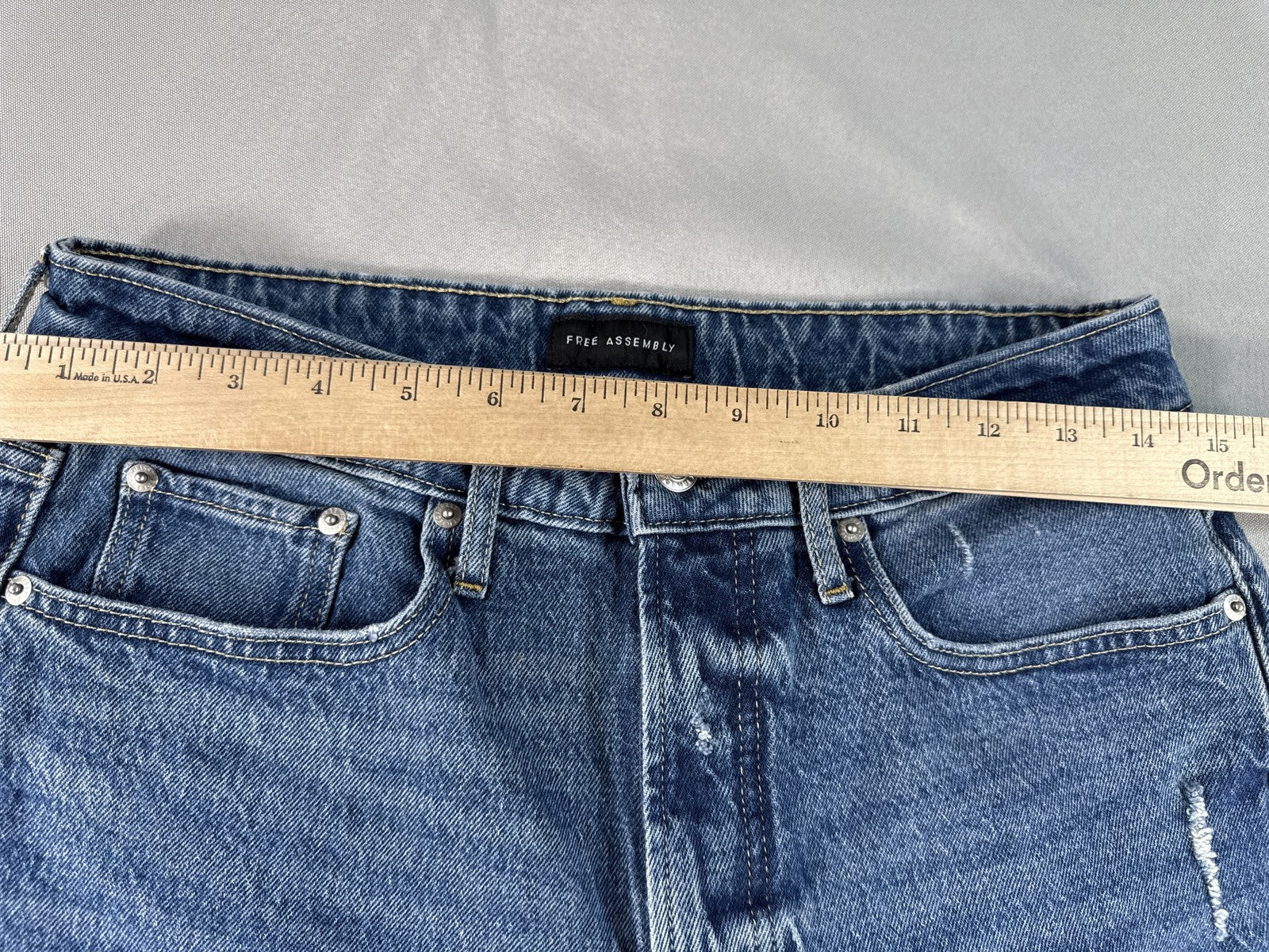 Free Assembly Distressed High Rise Straight Jeans Womens 8 Blue Denim Wash Super