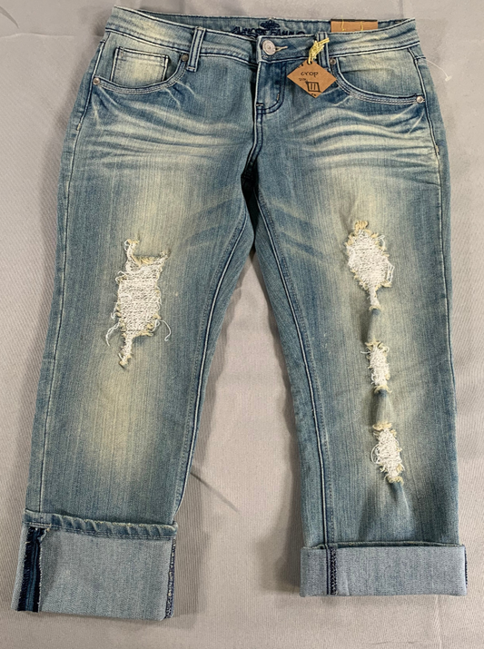 Almost Famous Jeans Size 11 Distressed Crop Cuffed Light Wash Denim Y2K Style