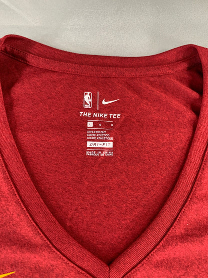 Nike Cleveland Cavaliers AA2809-677 Dri-FIT V-Neck Tee Womens L Red NBA Shirt