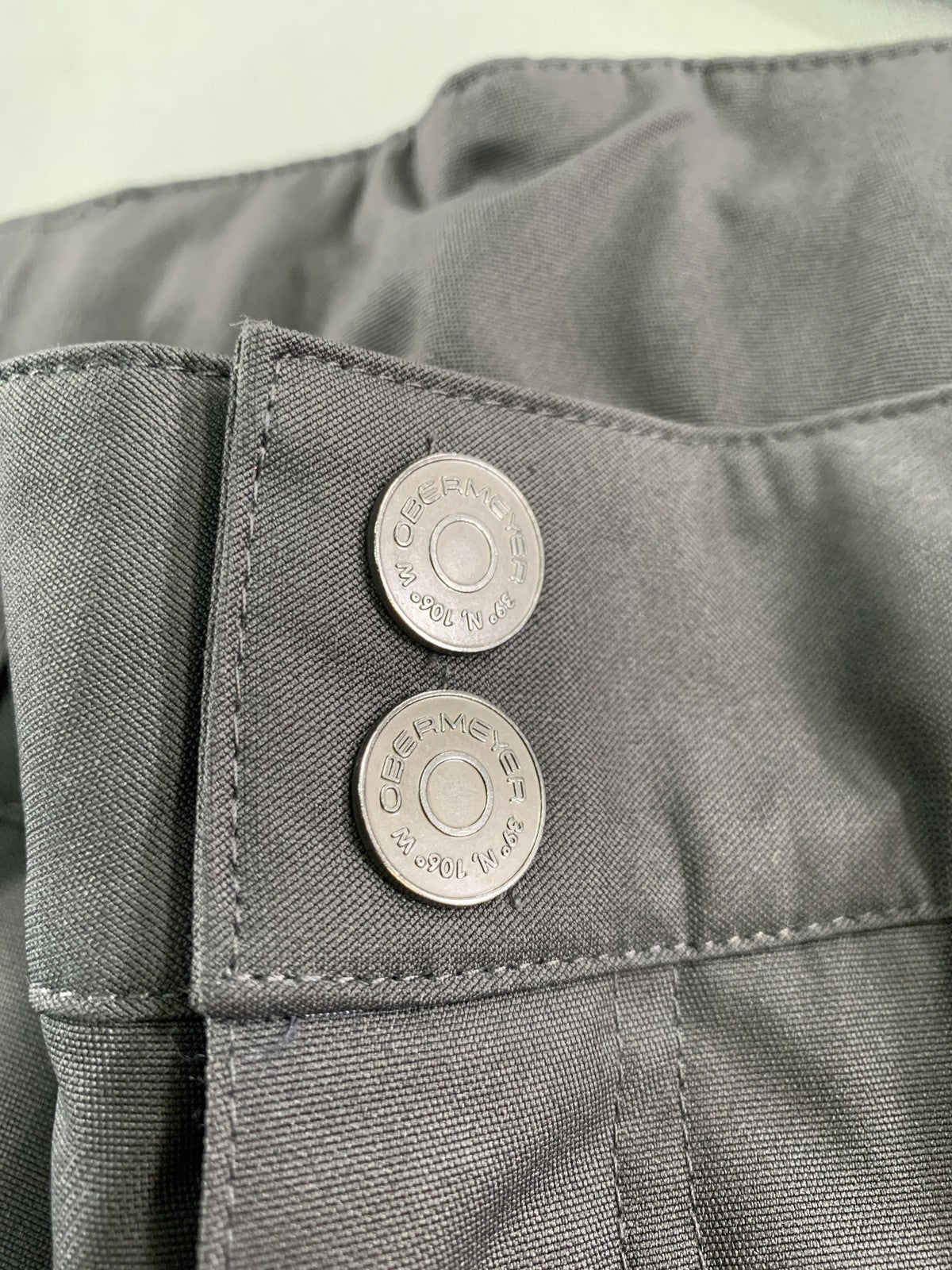 Obermeyer Brisk Snow Pants Youth Medium 10-12 Gray Basalt Waterproof Insulated