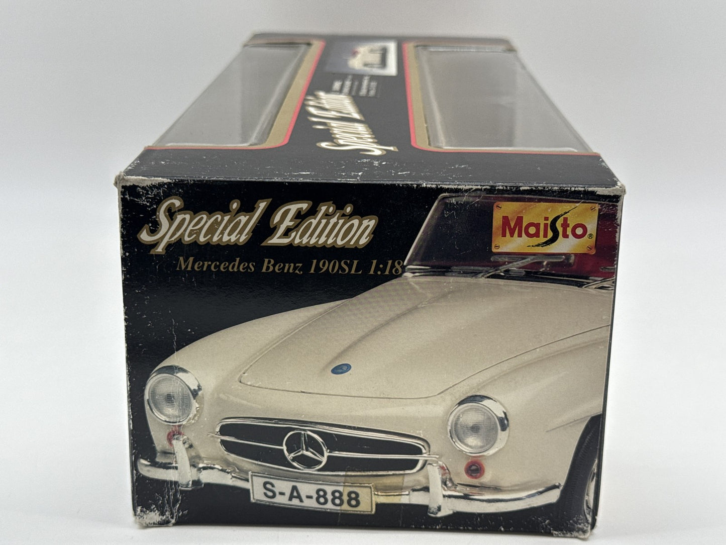 Maisto Special Edition Mercedes Benz 190SL Die cast Model 1:18 Scale Classic Red