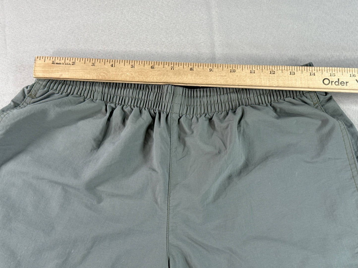 Reebok Men's Gray Athletic Shorts Elastic Waist Lightweight