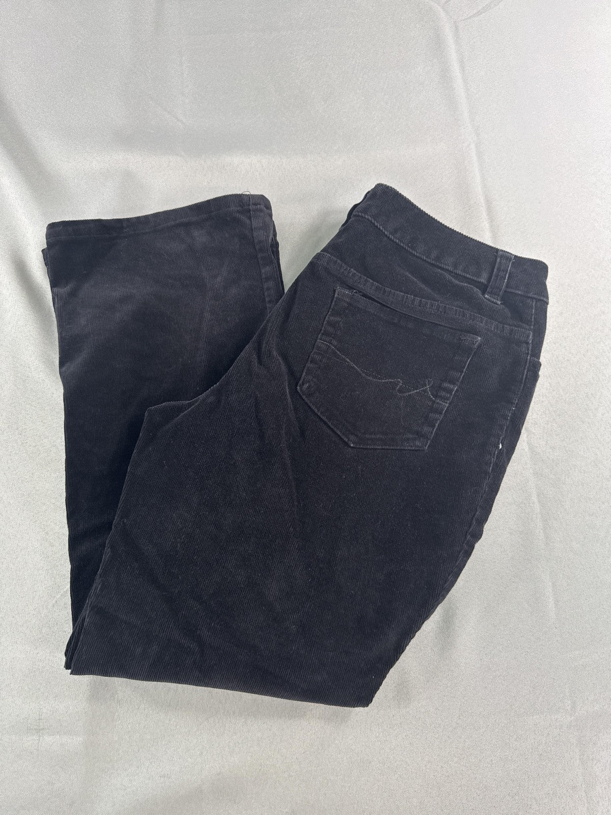 St Johns Bay Pants Womens 10 Petite Black Corduroy Stretch Flare Pockets Casual