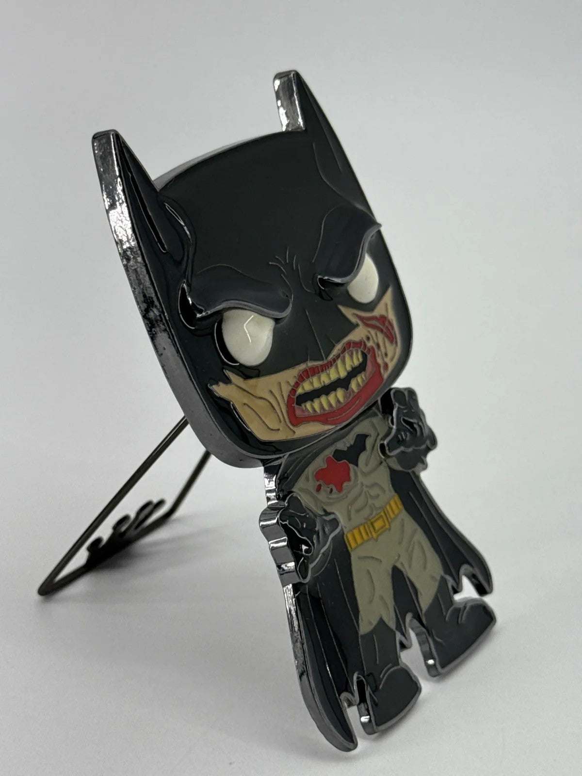 Funko POP! Pin DCeased Batman Bloody CHASE Enamel GameStop Exclusive NIB HTF