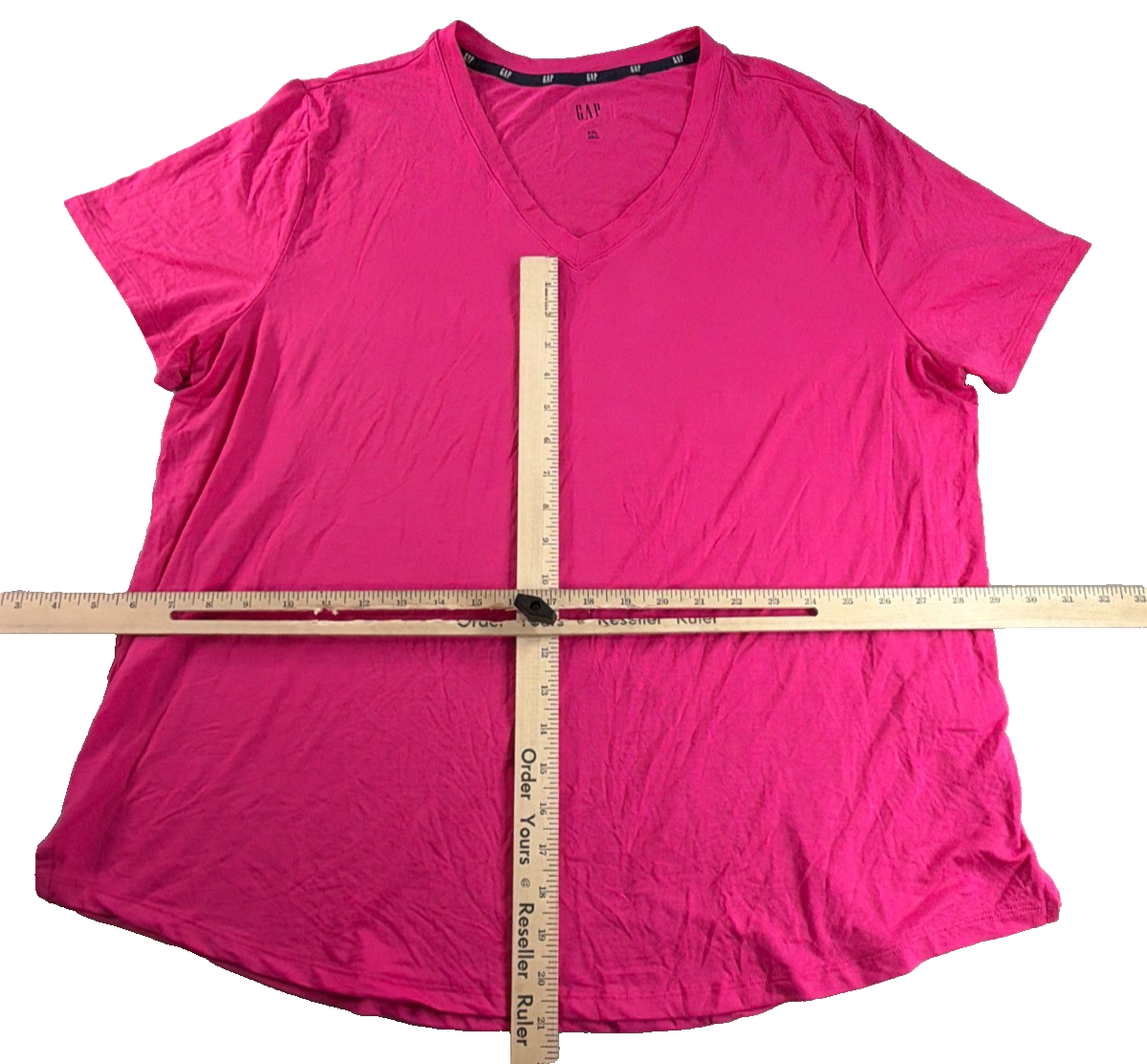 GAP Womens XXL Hot Pink Fuchsia V-Neck Short Sleeve Relaxed Tee Shirt Logo Tape