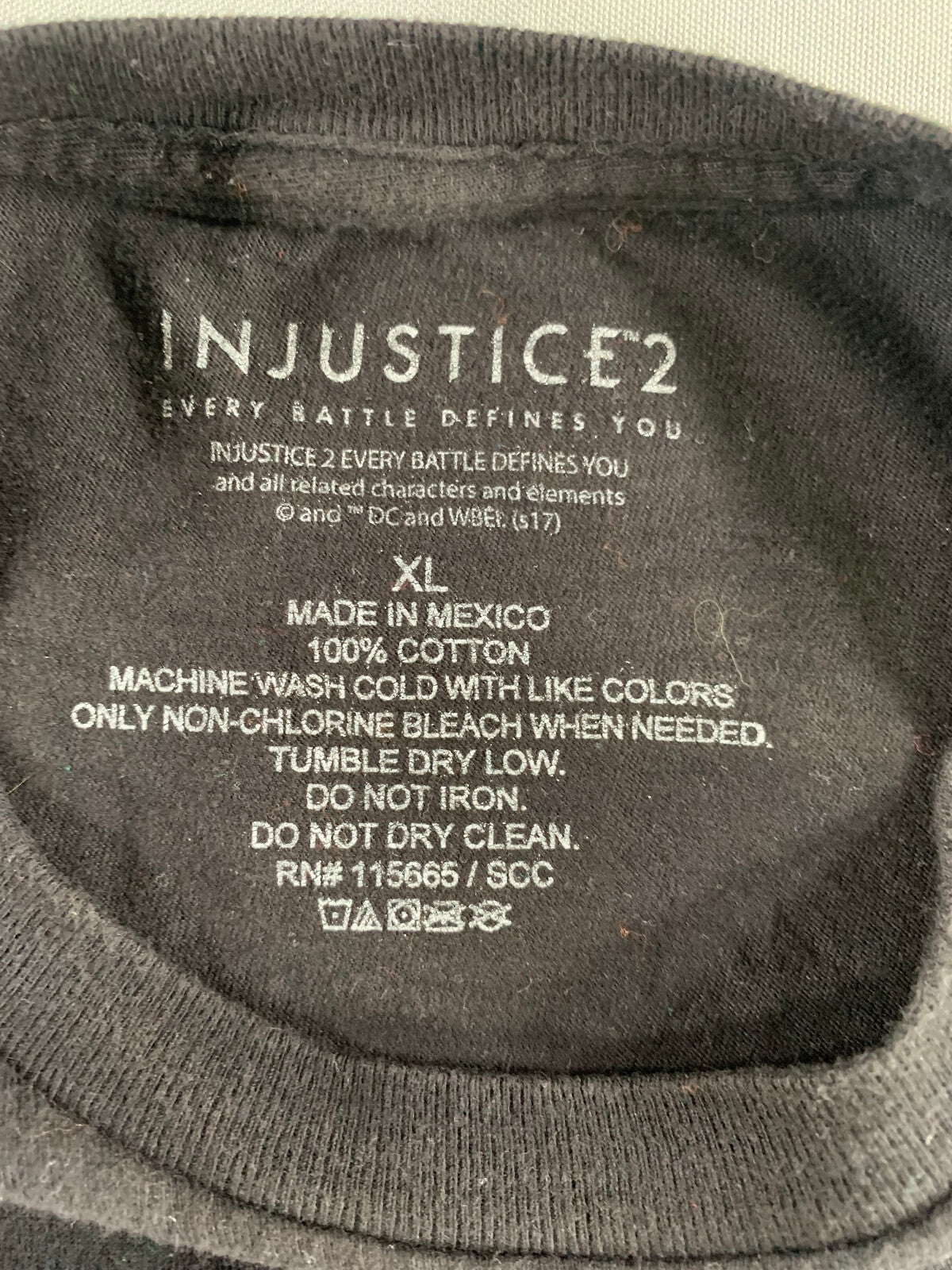 Injustice 2 T-Shirt XL Black DC Comics Loot Crate Exclusive Batman Superman Game