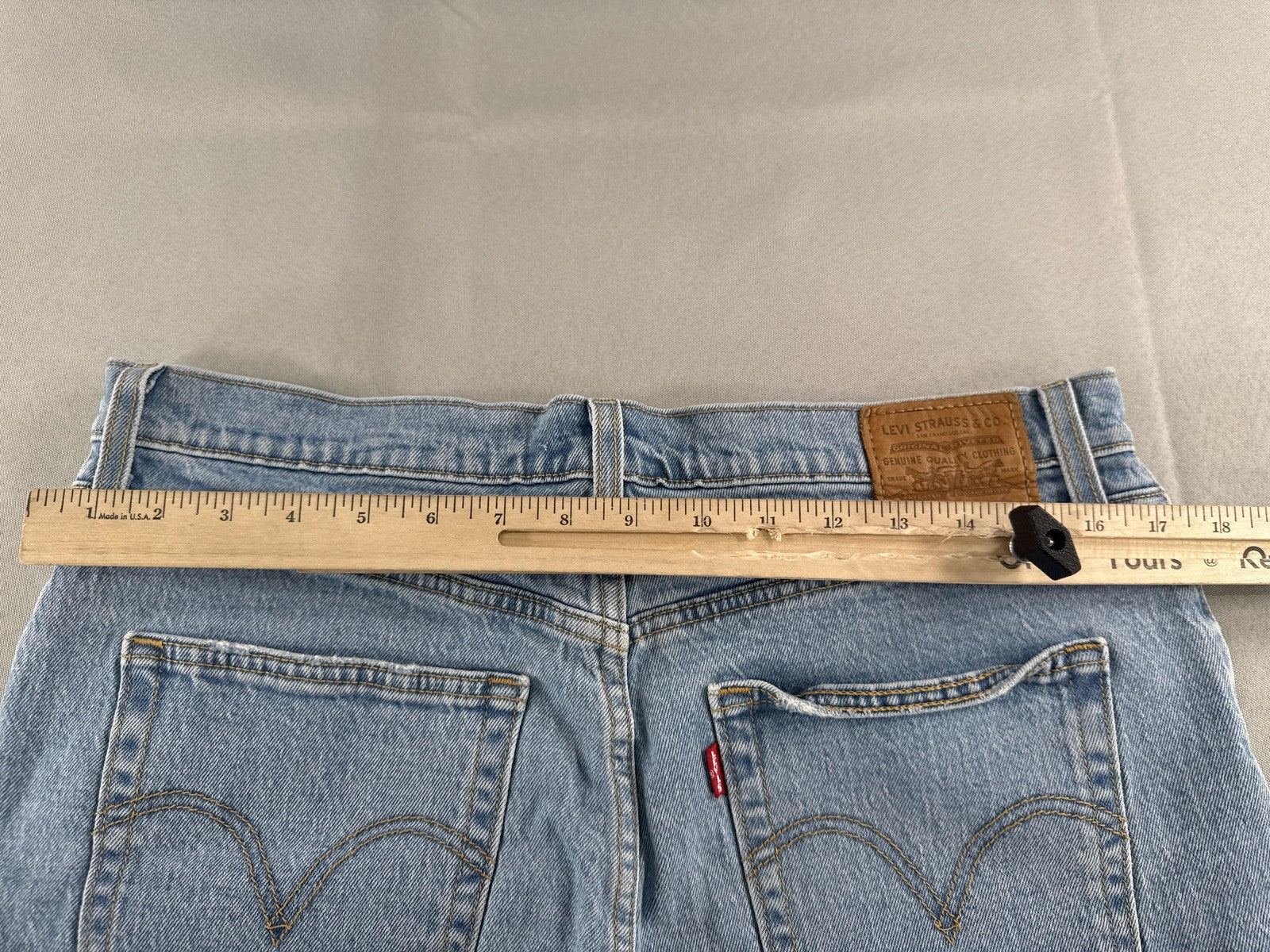 Levis Ribcage Shorts Womens 33 Blue Denim Distressed High Rise Button Fly 5275