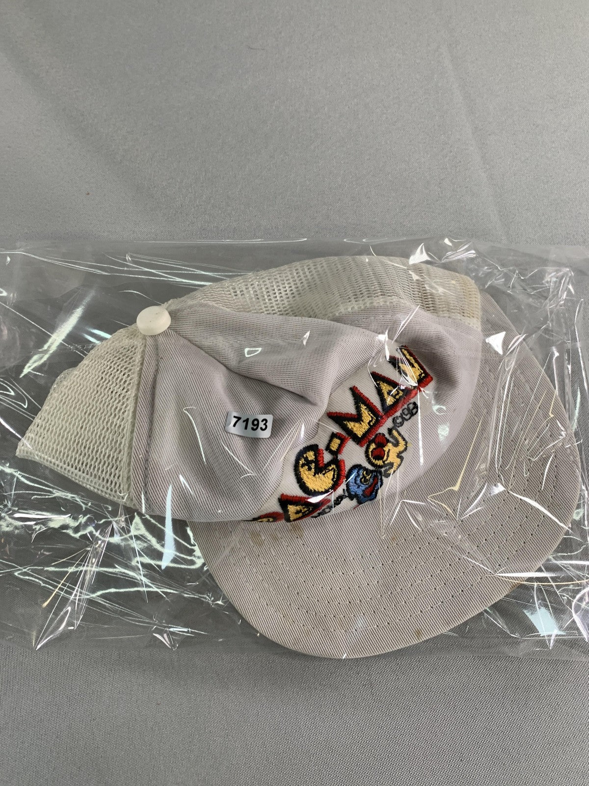 VINTAGE Pac-Man Hat Cap Snap Back White Trucker Mesh Embroidered Arcade Mens 90s