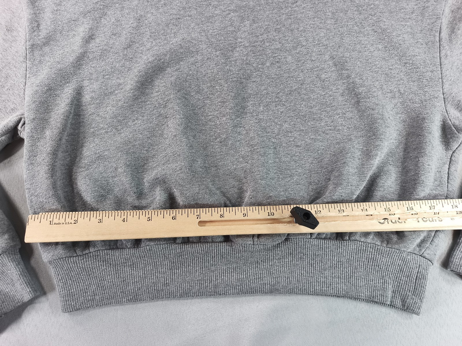Wild Fable Cropped Sweatshirt L Gray Cotton Blend Relaxed Fit Long Sleeve