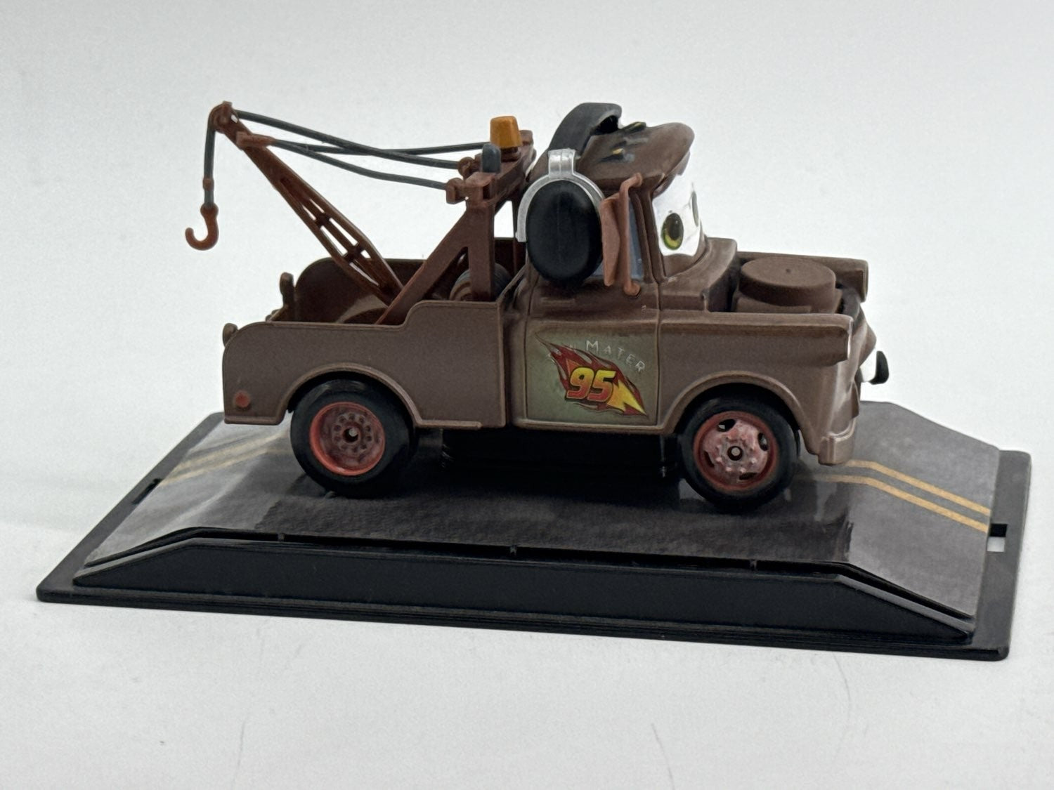 Disney Cars Tow Mater 1:43 Diecast Truck w Display Base Disney Store Exclusive
