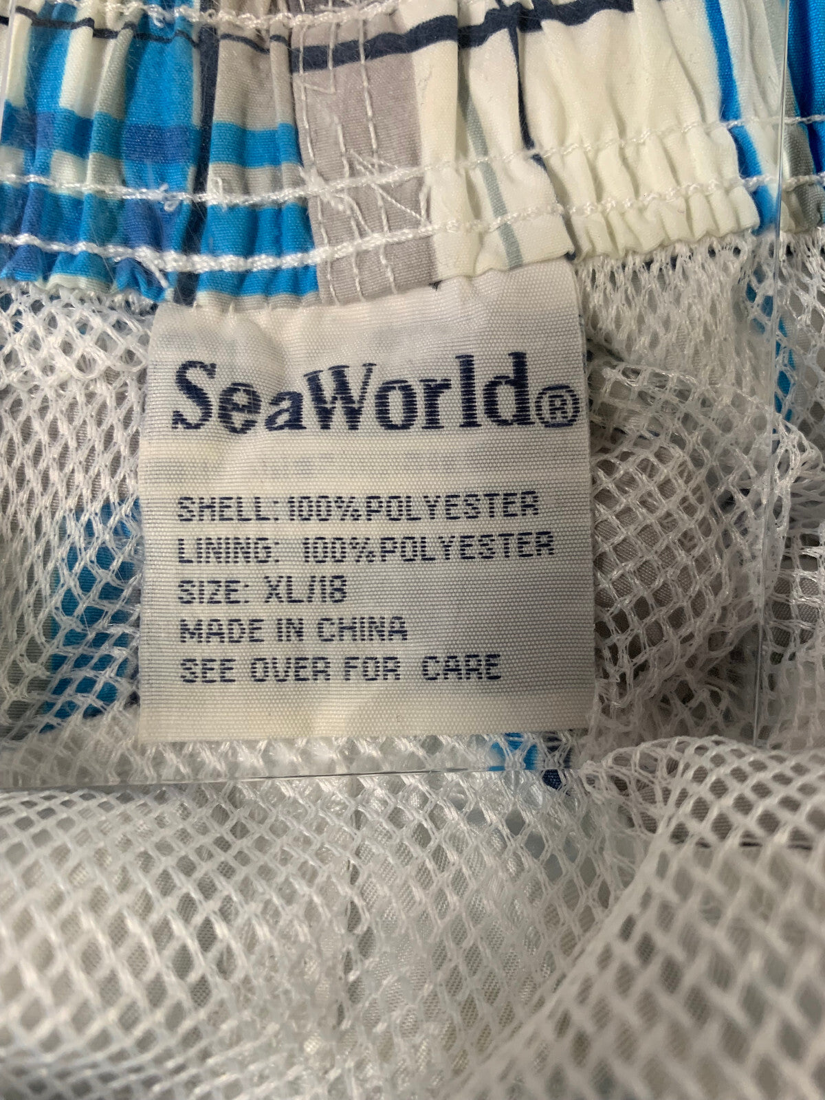 SeaWorld Swim Trunks XL Blue Gray Plaid Board Shorts Mesh Lined 18" Outseam