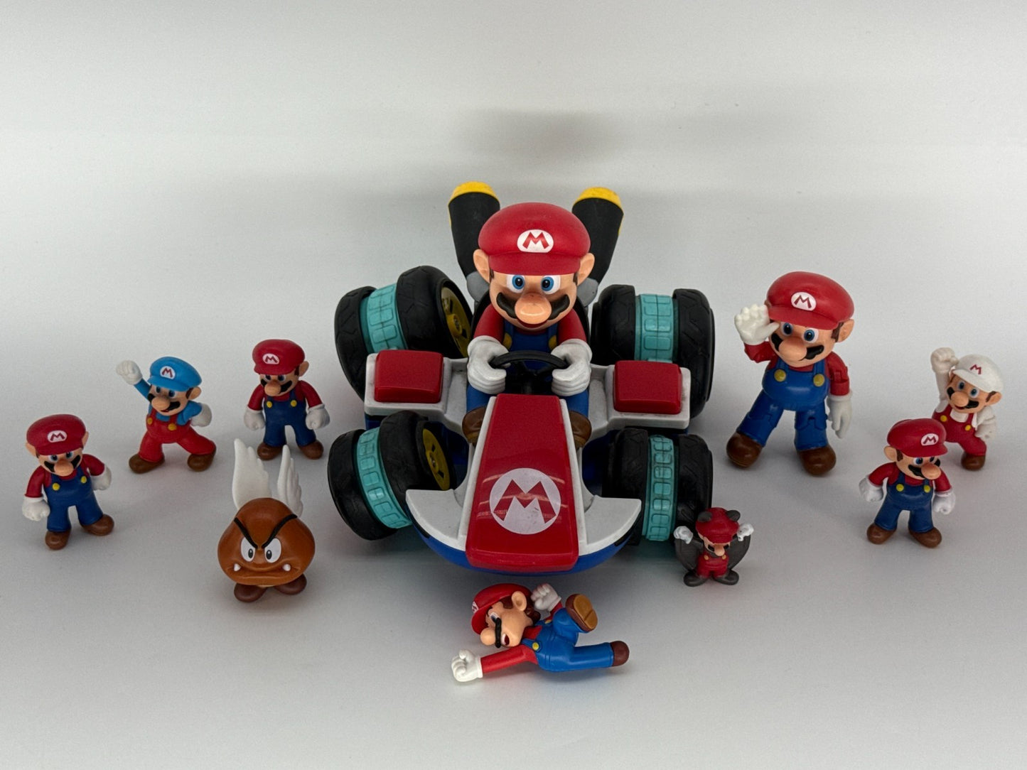 Super Mario Kart Toy Lot Mario Figures Goomba Mixed Set Nintendo Accessories 973