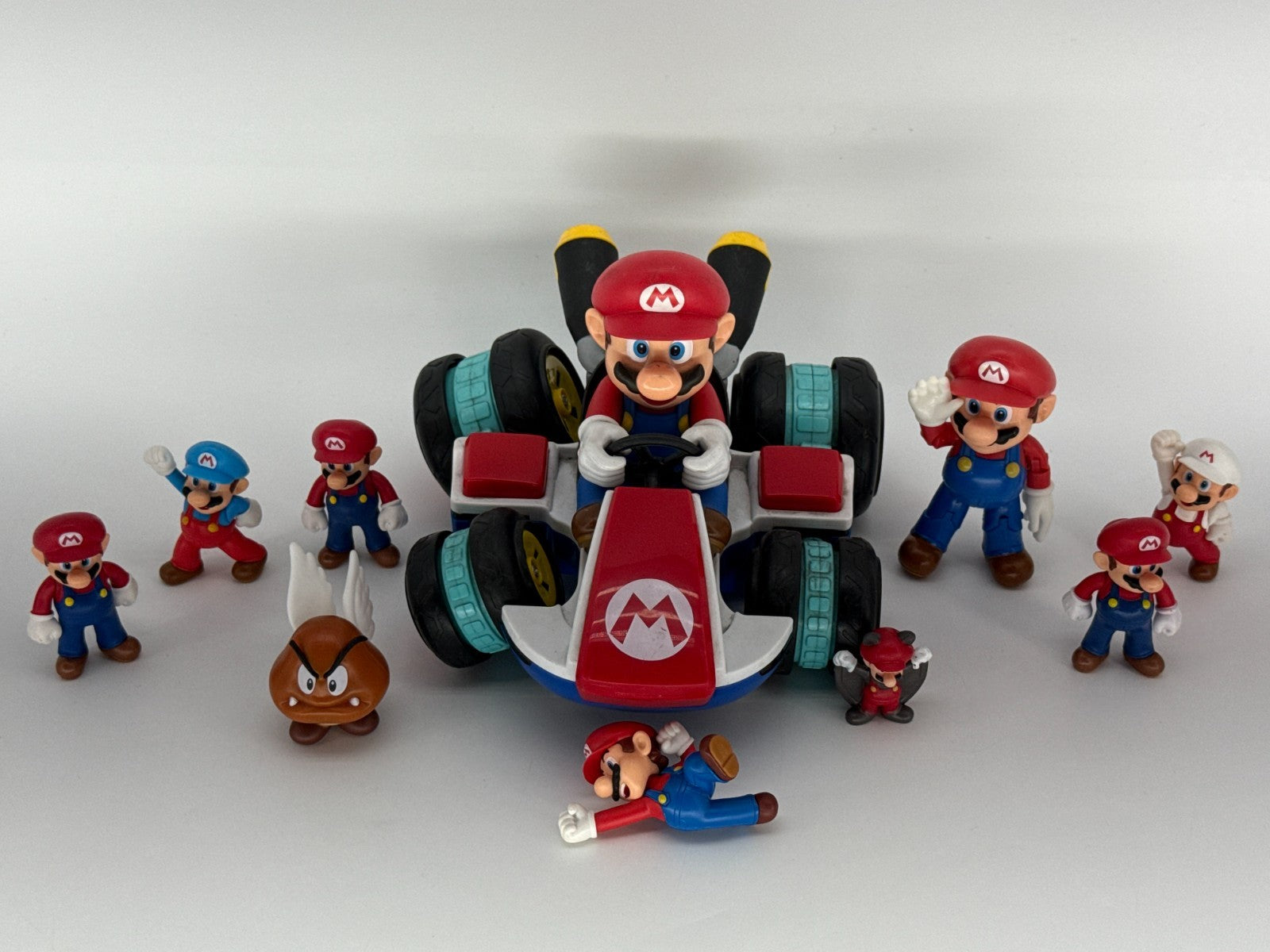 Super Mario Kart Toy Lot Mario Figures Goomba Mixed Set Nintendo Accessories 973