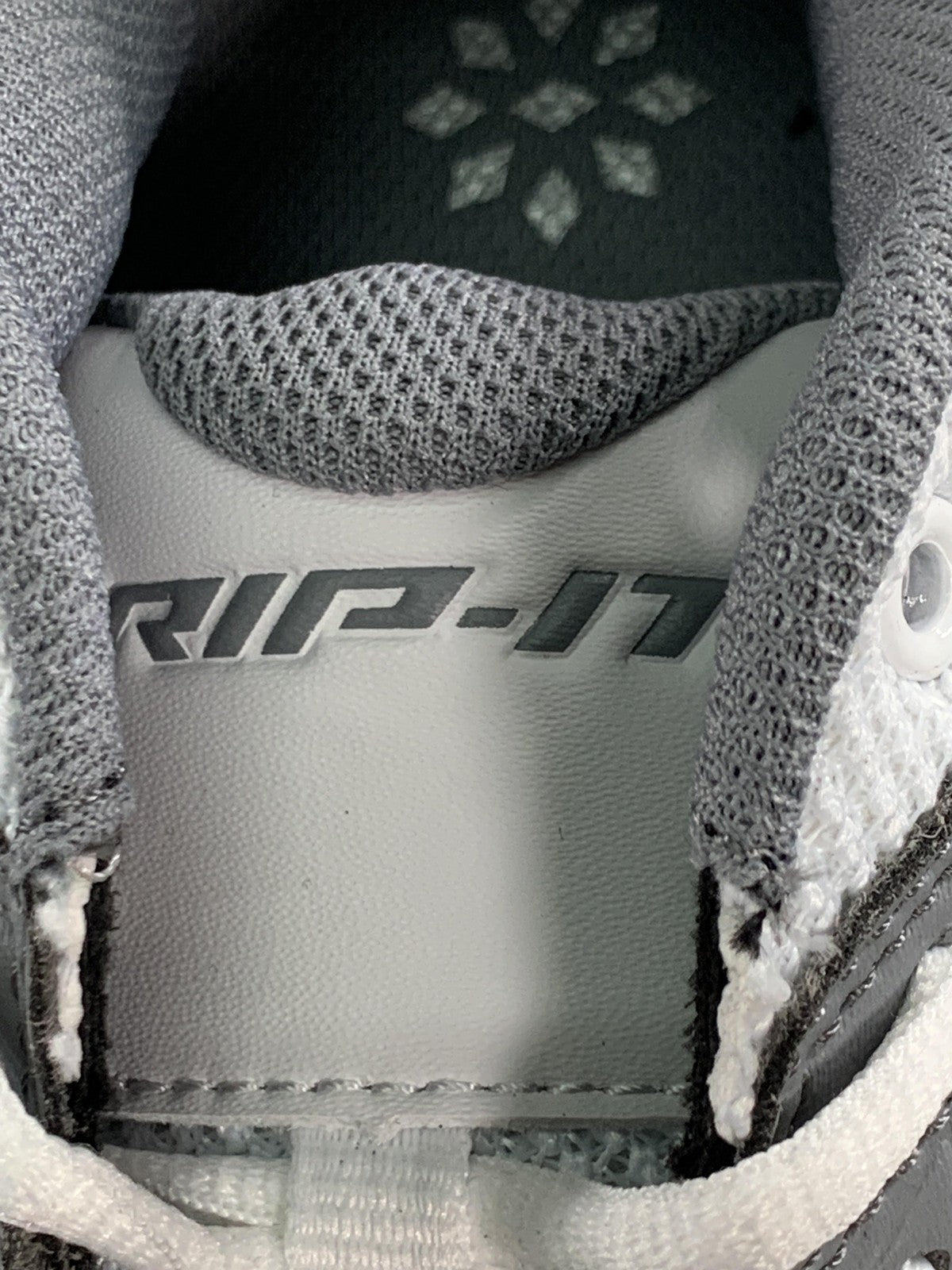 Ringor RIP-IT Diamond Softball Cleats Womens 8 Gray Charcoal White Metal Shoes