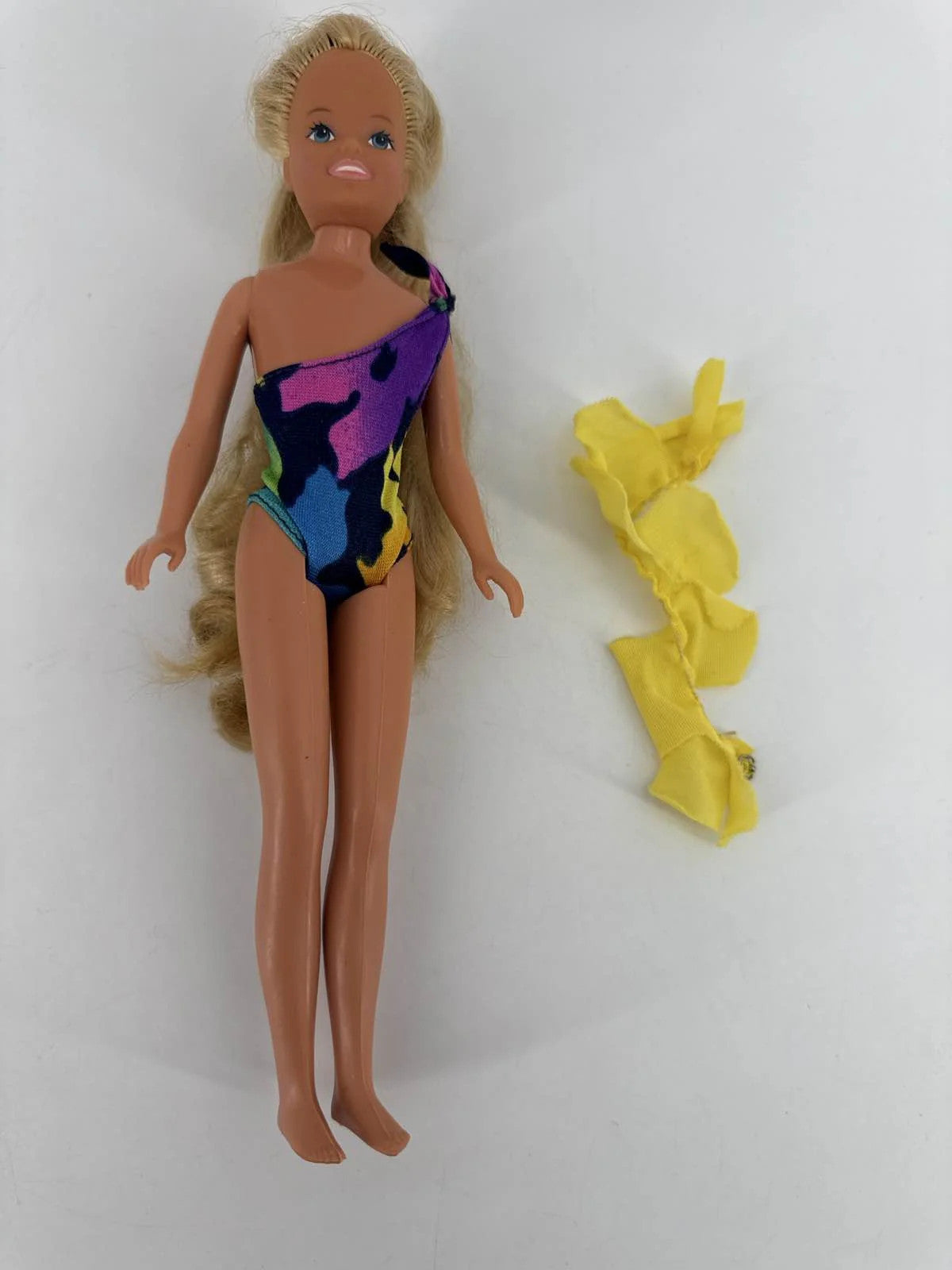 Mattel Barbie 1985 1021 Tropical Skipper Doll Swimsuit &amp; Ruffle Apparel