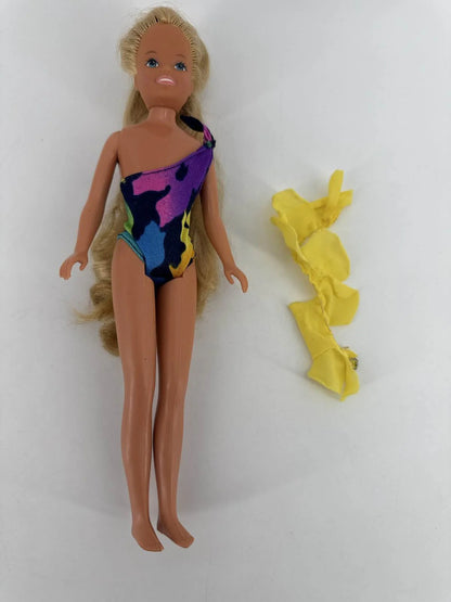 Mattel Barbie 1985 1021 Tropical Skipper Doll Swimsuit &amp; Ruffle Apparel