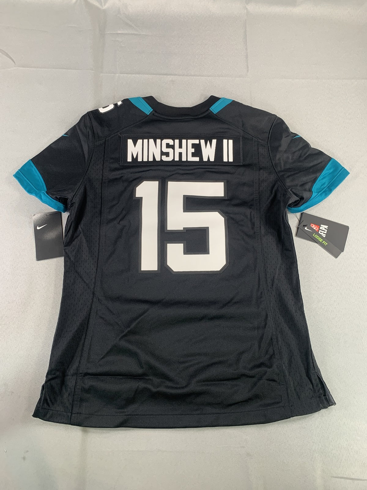 Jacksonville Jaguars Jersey Womens Medium Nike NFL Football Minshew II 15 Shirt