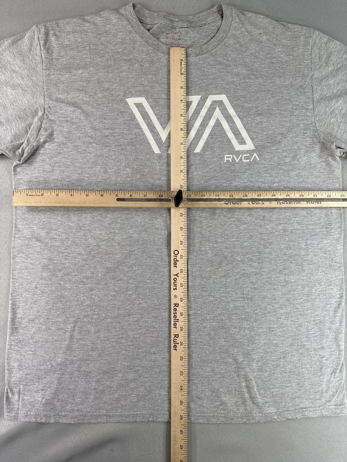 RVCA Graphic Tee XL Gray Cotton Crewneck Short Sleeve Streetwear Skate Surf VA