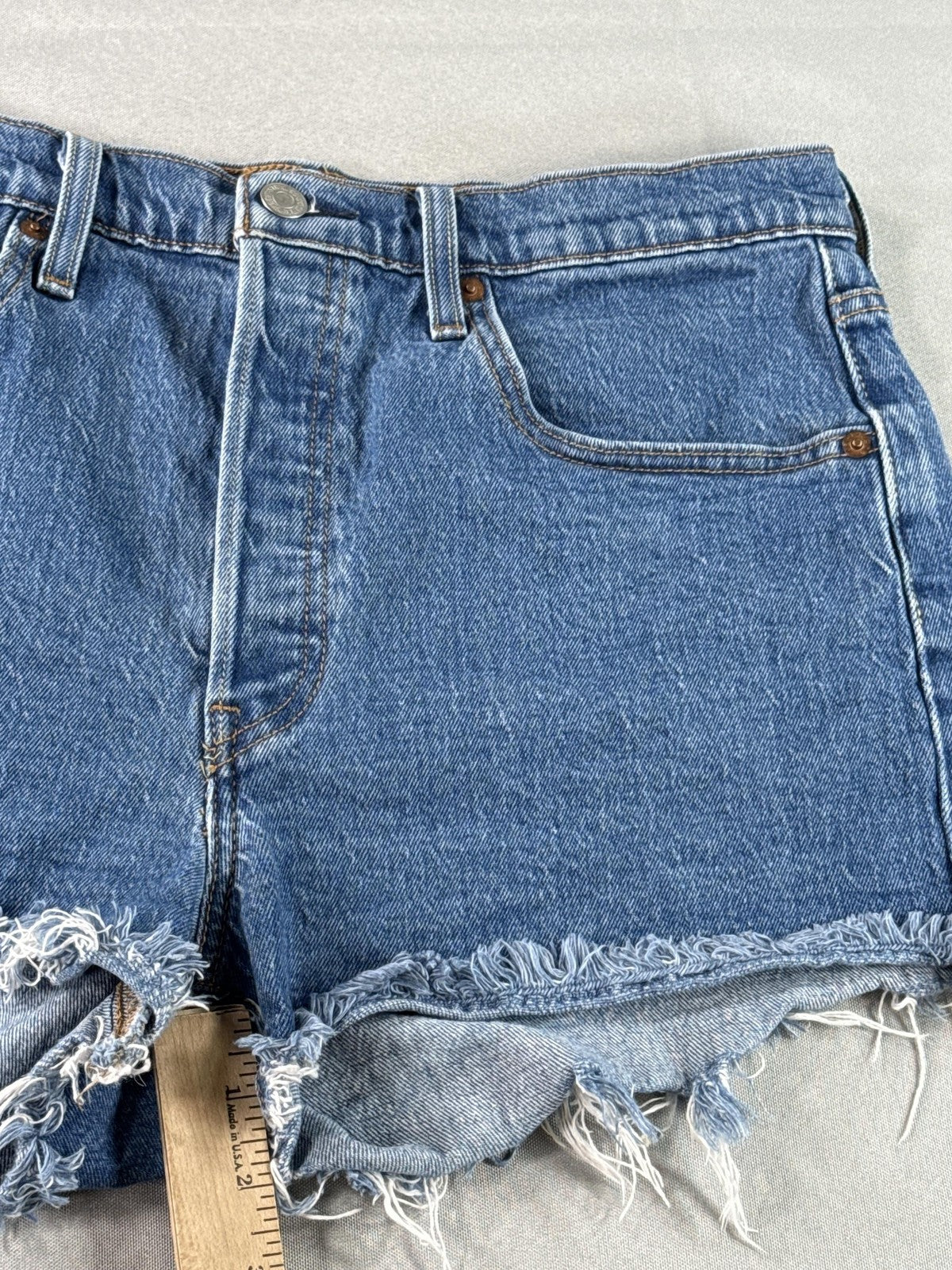 Vintage High Waisted Denim Cutoff Shorts Frayed Hem Blue Jean Summer Style