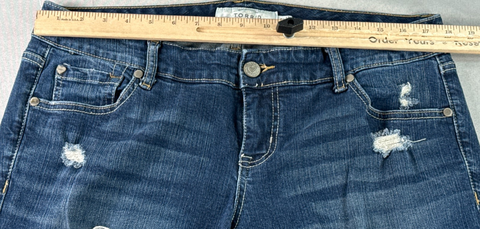 Torrid Boyfriend Distressed Jeans Womens 12 Crop Raw Hem Stretch Denim Blue
