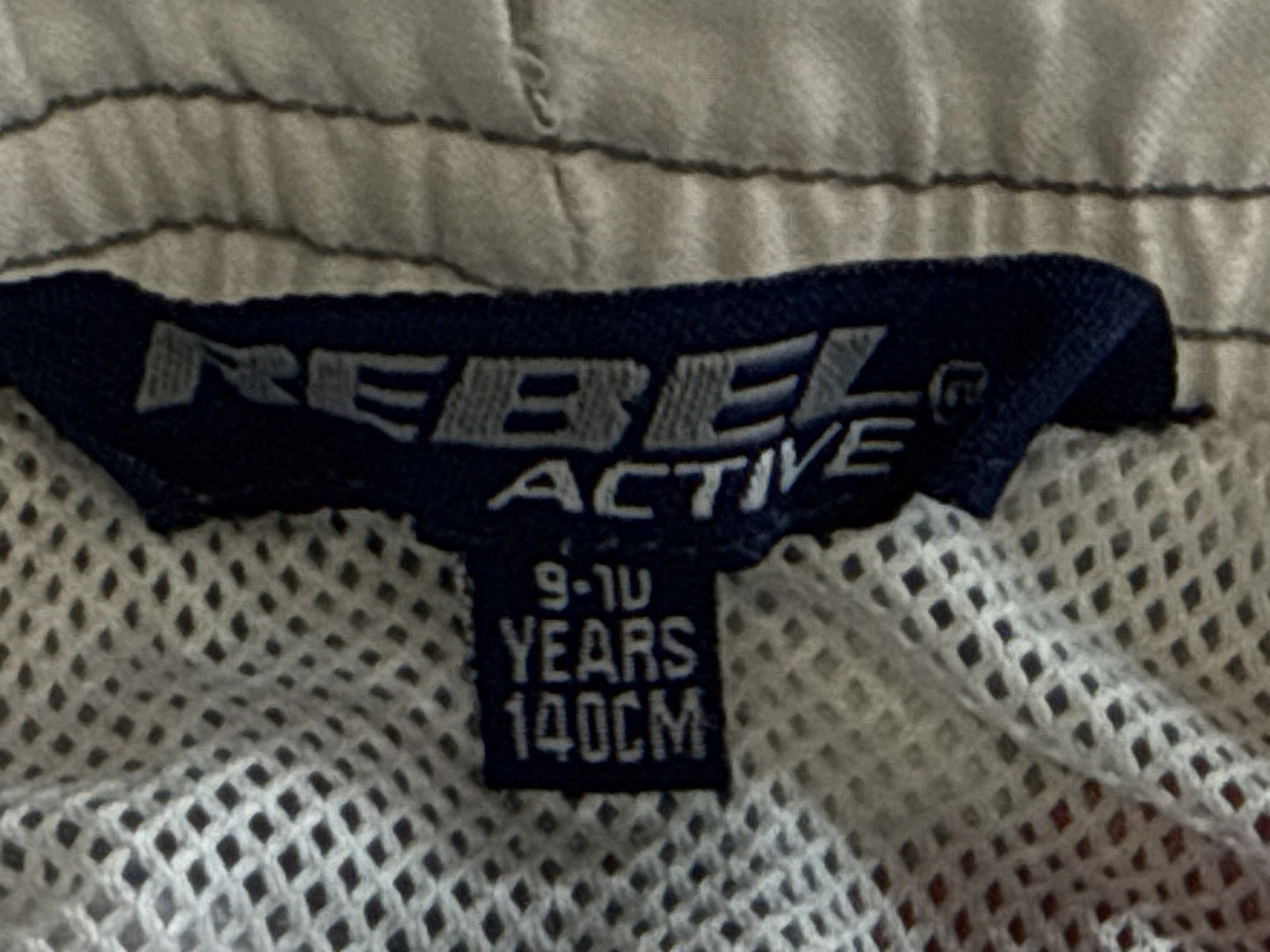 REBEL ACTIVE Streetwear Cargo Shorts YEARS 140CM Gray Red White Cotton Regular