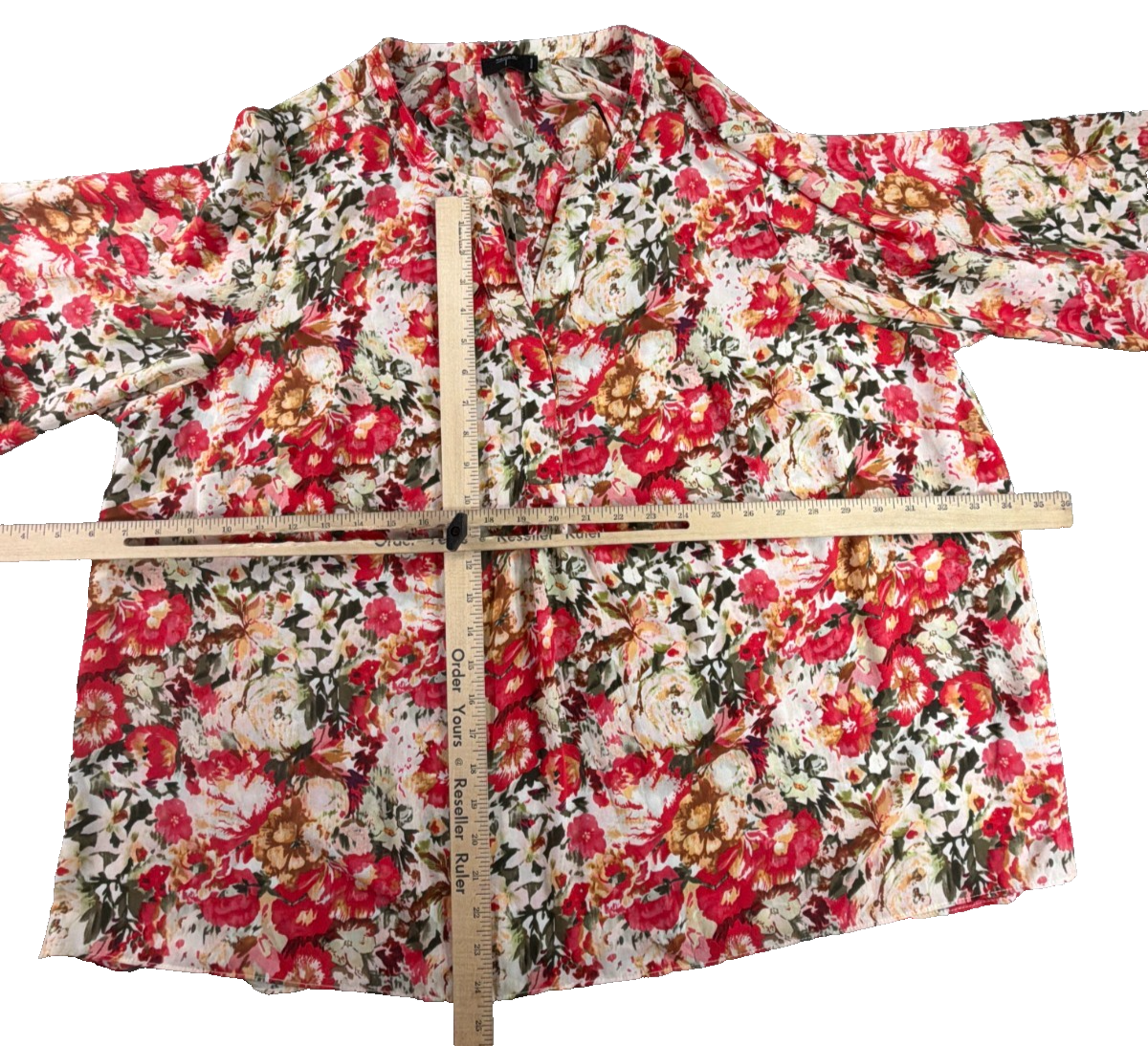 Tahari Woman 3X Red Floral Watercolor Print Blouse Long Sleeve V Neck Pullover