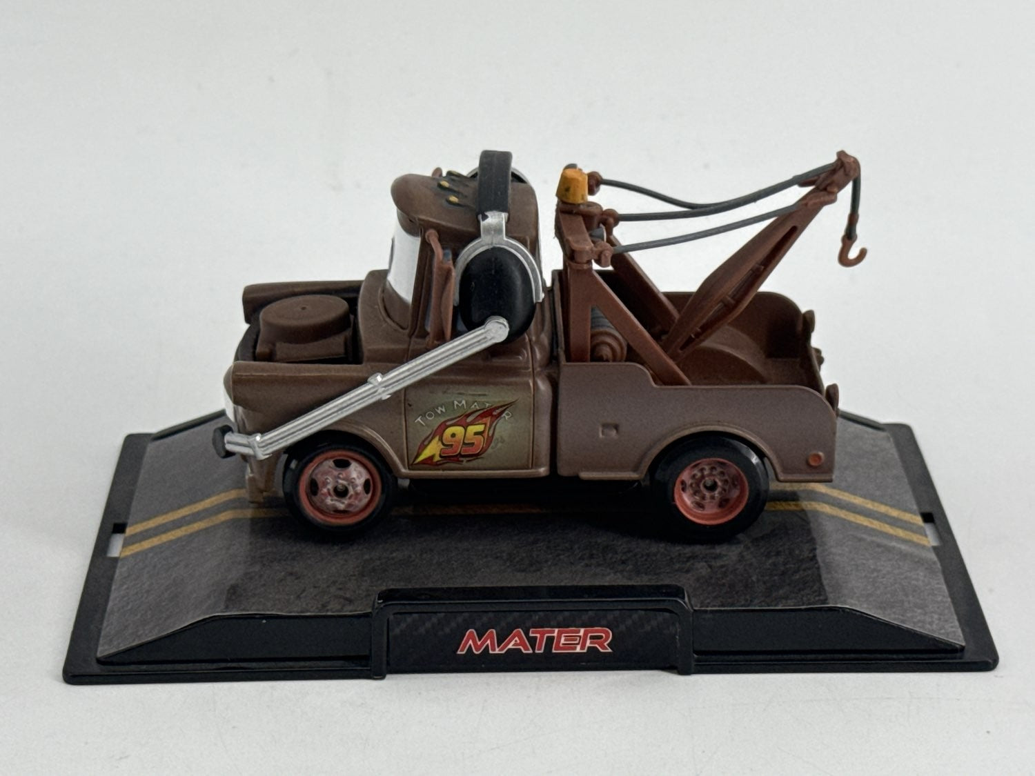 Disney Cars Tow Mater 1:43 Diecast Truck w Display Base Disney Store Exclusive