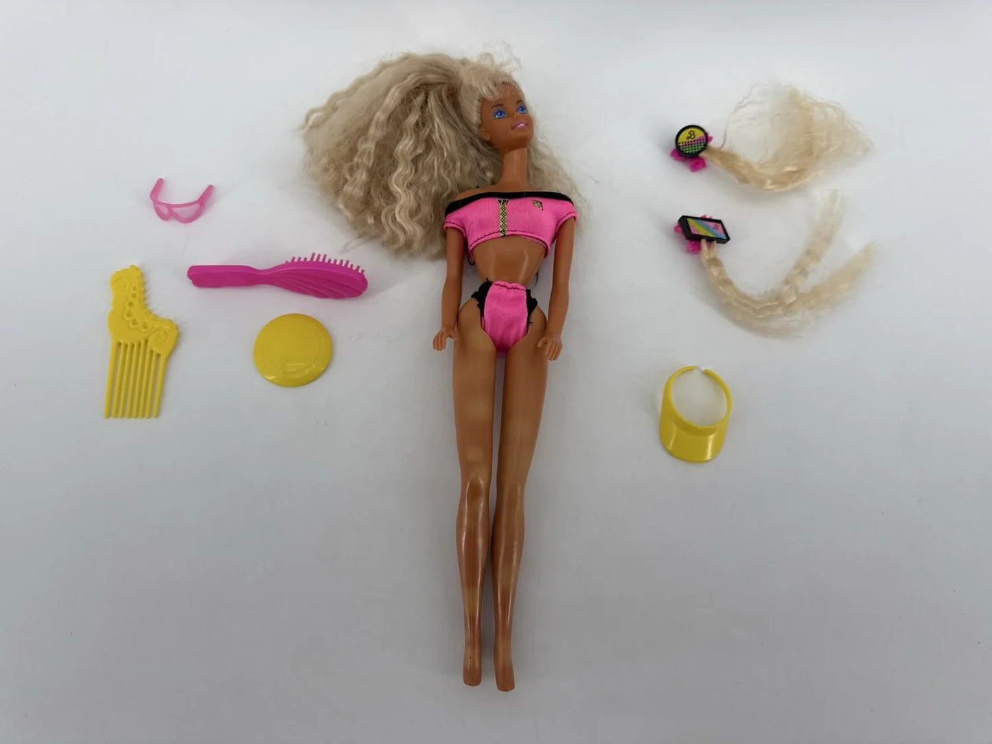 1989 Mattel Beach Barbie Doll #3237 w/ Swimsuit &amp; Acc Apparel Clothing New