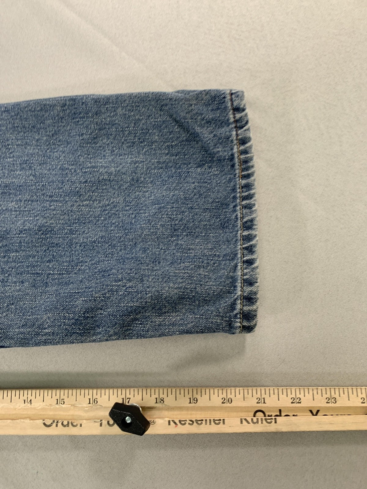 Levi's 550 Jeans Boys 28x23 Medium Wash Relaxed Fit Husky Denim Tapered Leg