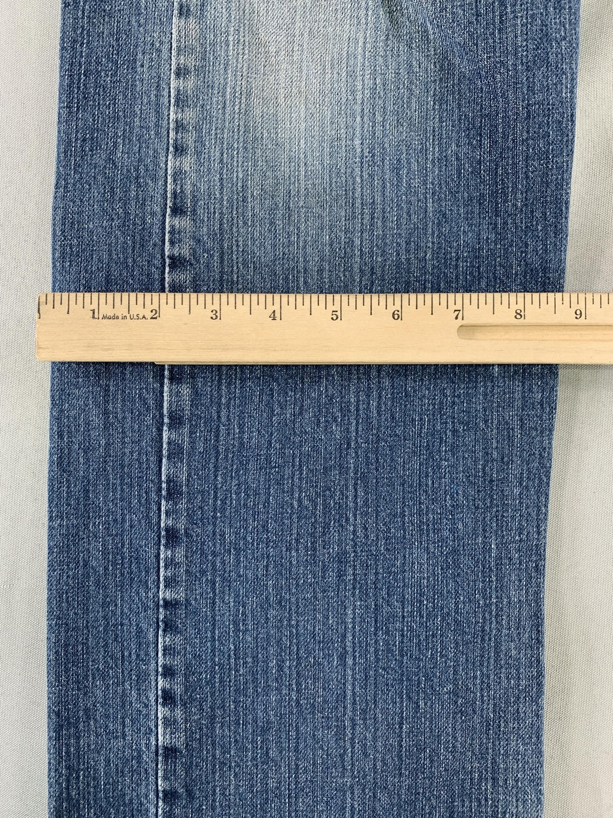 Levis 505 Jeans Mens 32x30 Blue Denim Straight Leg Distressed USA 90s Y2K on Red