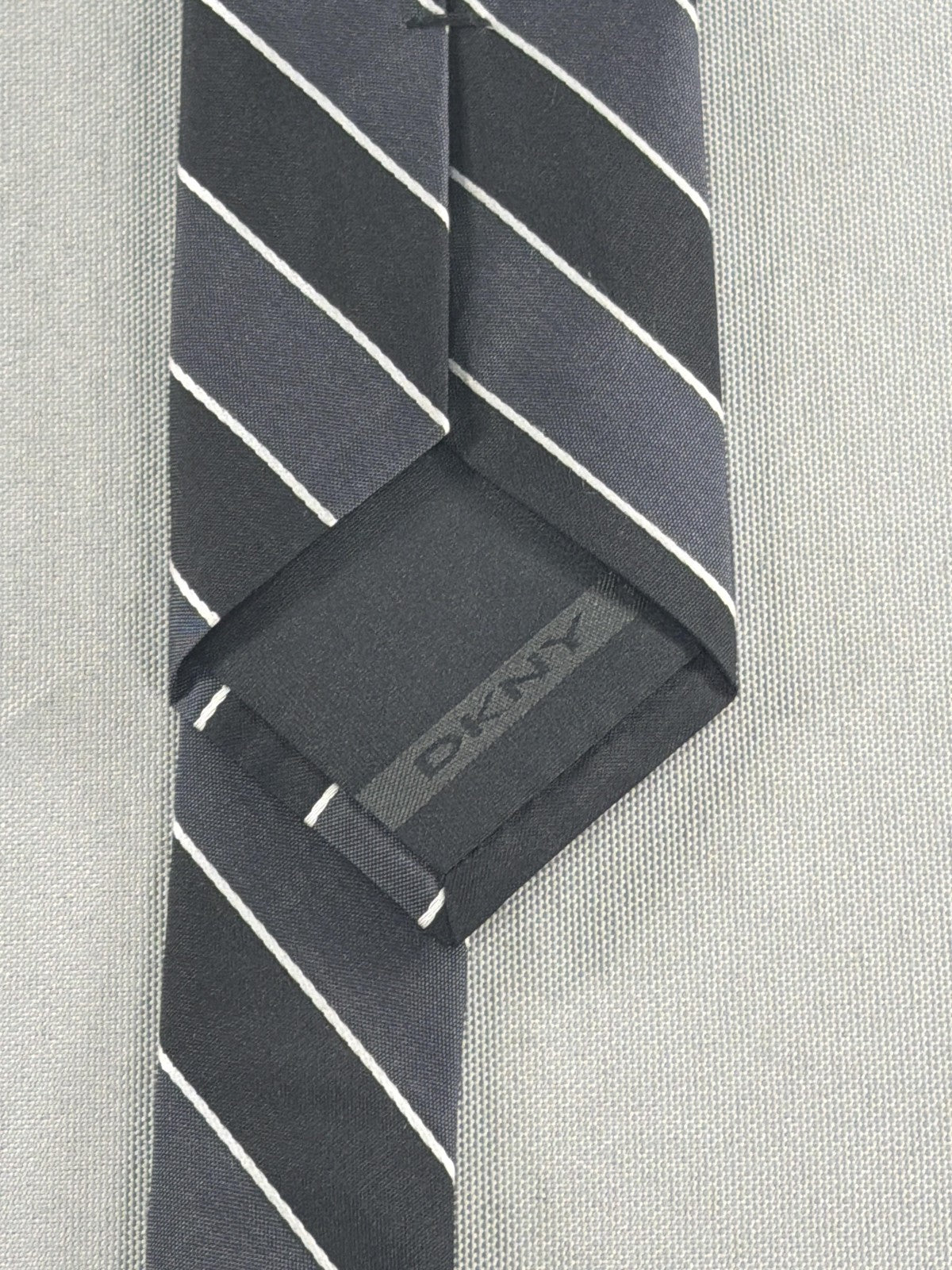 DKNY Necktie Mens One Size Blue Striped Skinny Woven Pointed Dress Business Red
