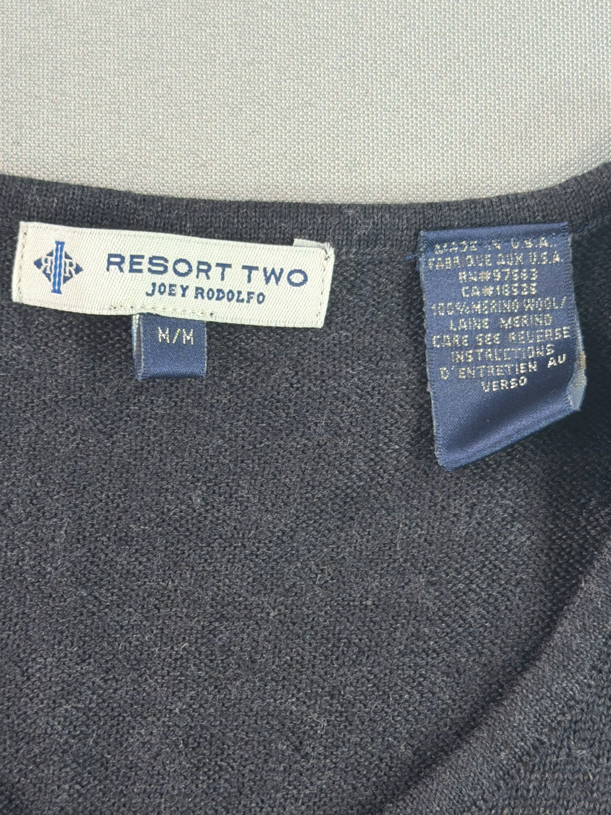 Resort Two Joey Rodolfo Gray Merino Wool V Neck Sweater Mens Medium USA