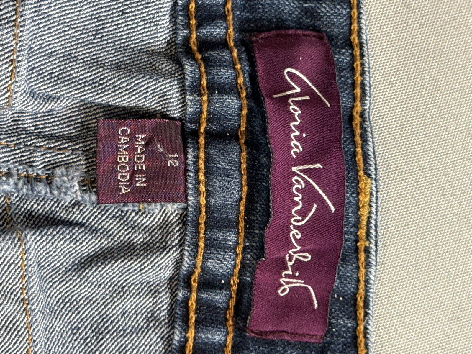 Gloria Vanderbilt Amanda Straight Leg Jeans Womens 12 Blue Cotton Blend Mid Slim