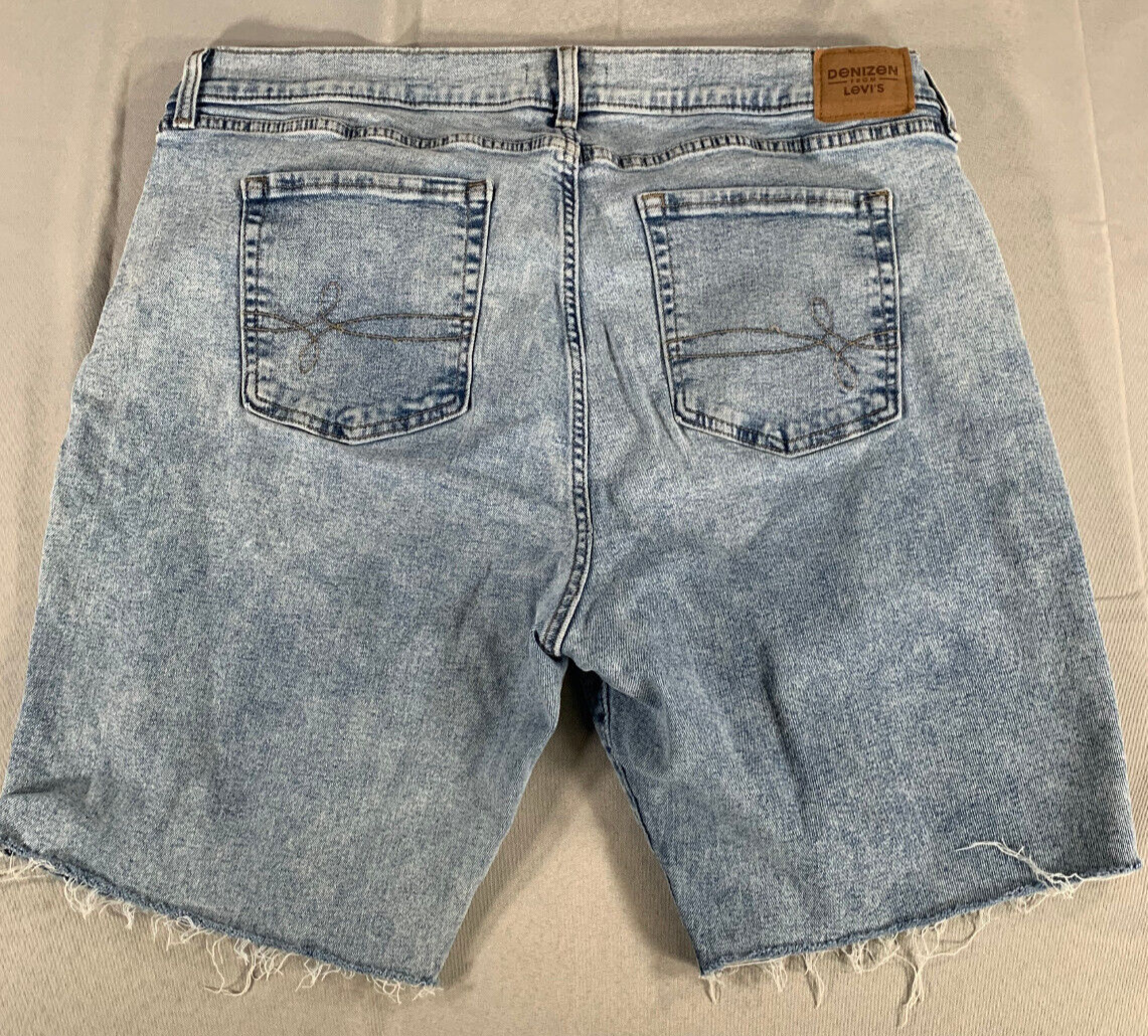 Denizen Levi’s Boyfriend Cutoff Jean Shorts W38 High Rise Frayed Hem Light Wash