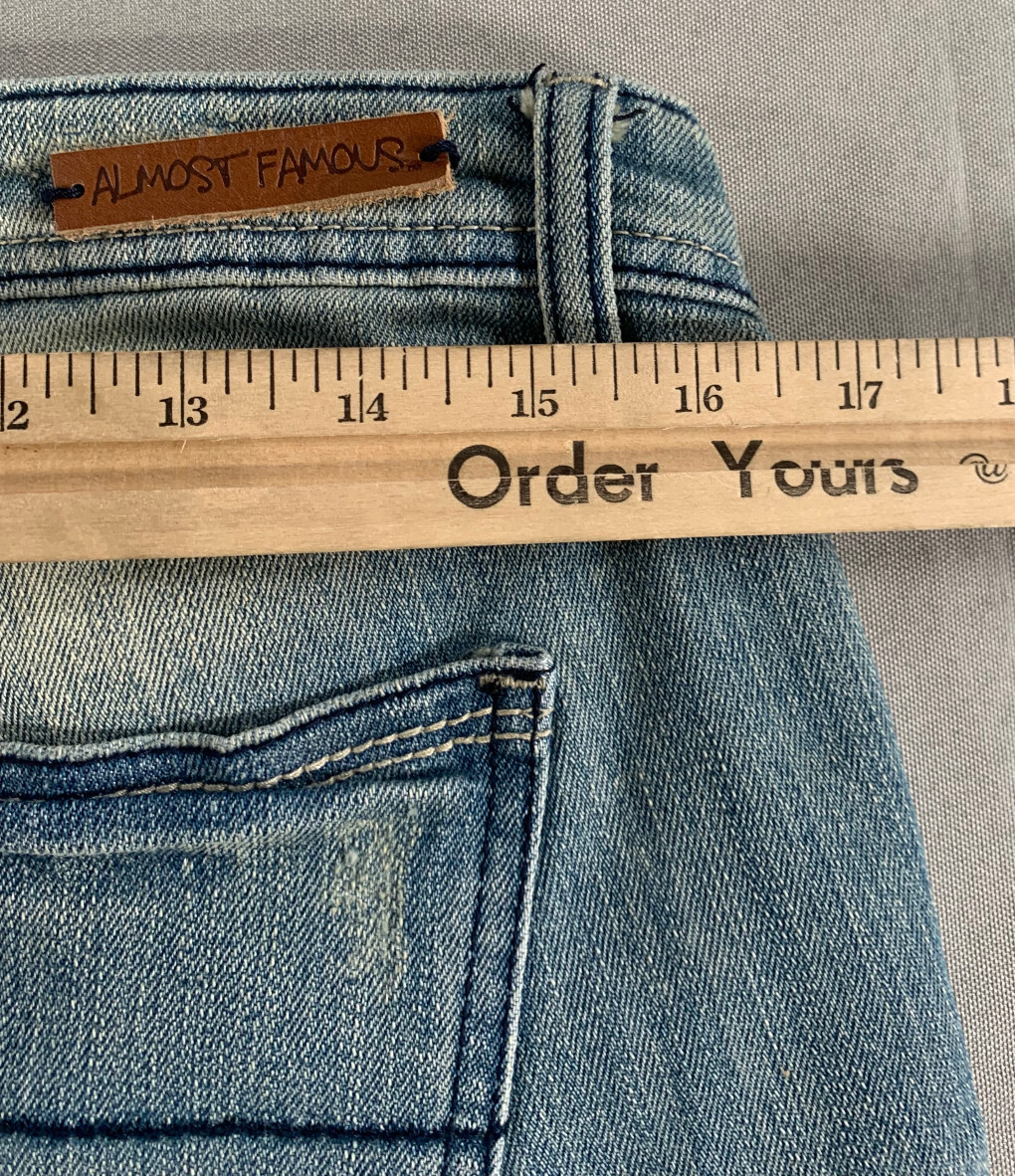 Almost Famous Jeans Size 11 Distressed Crop Cuffed Light Wash Denim Y2K Style