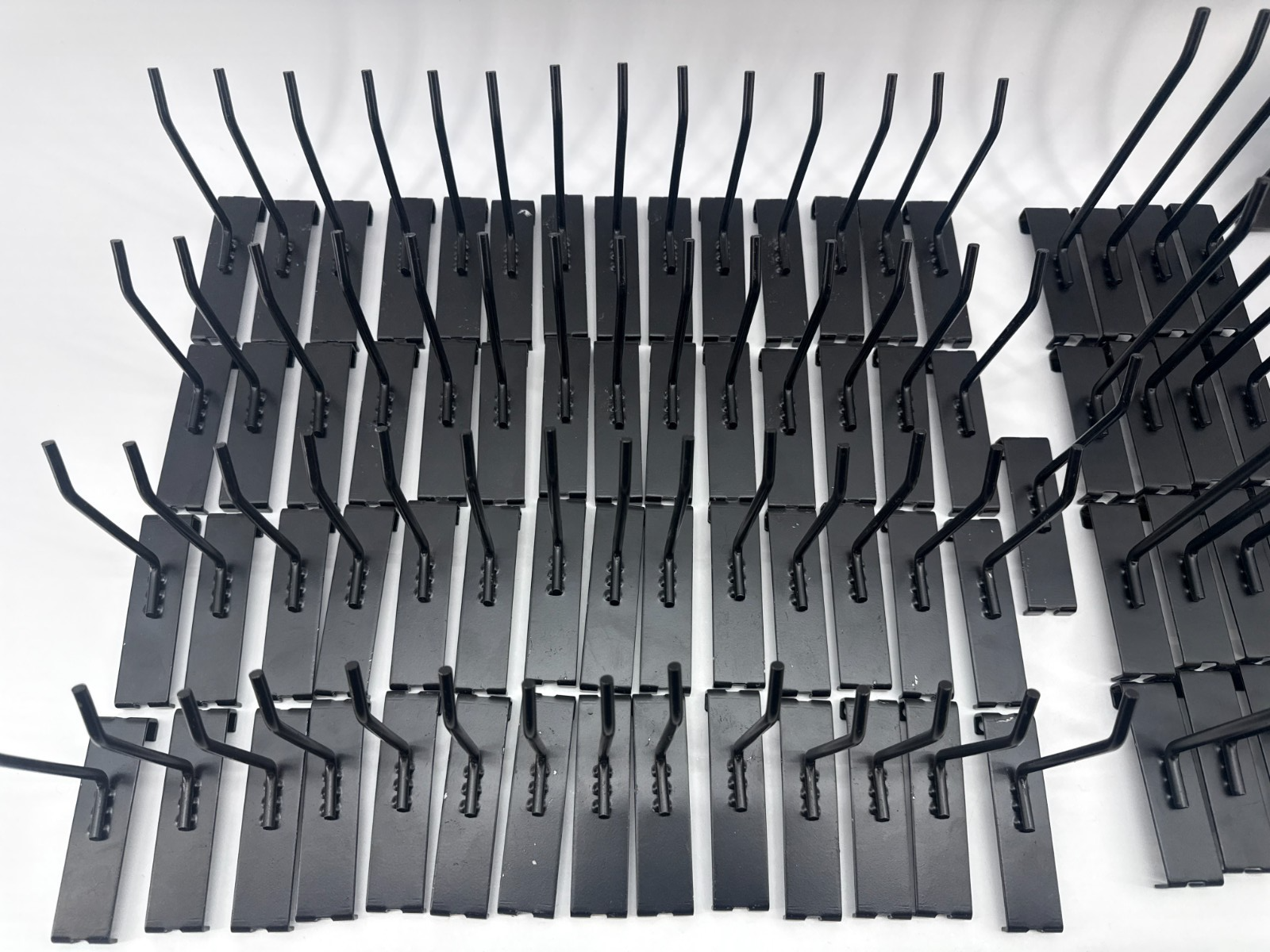 Gridwall Peg Hooks Black Metal Slatwall Grid Wall Display Hanger Attachment Lot