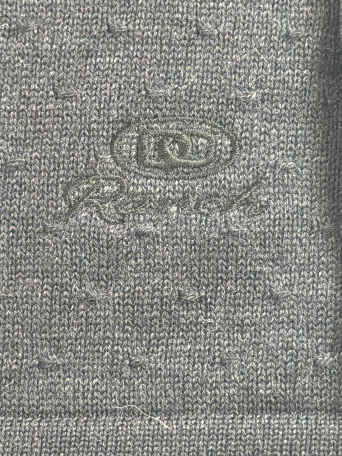 Resort Two Joey Rodolfo Gray Merino Wool V Neck Sweater Mens Medium USA