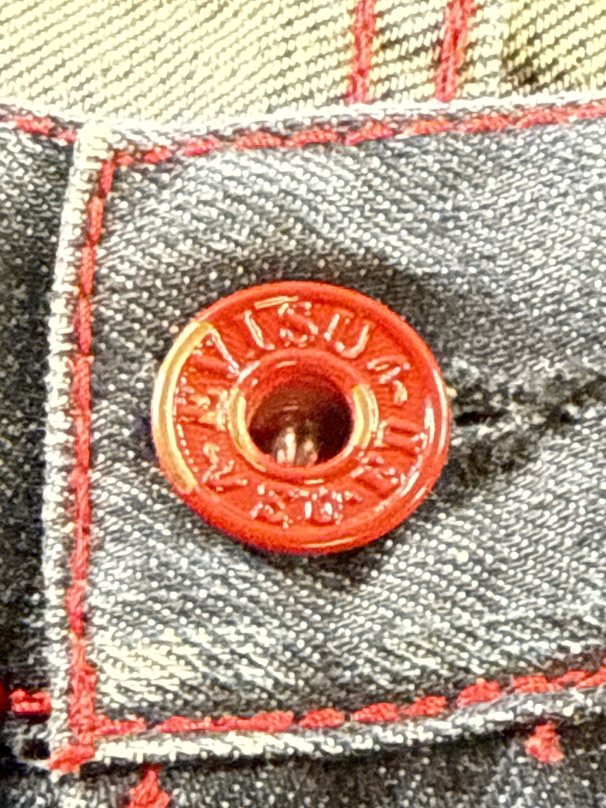 EVISU Classic Straight Leg Jeans 36 Blue 100% Cotton Faded Look Red Denim