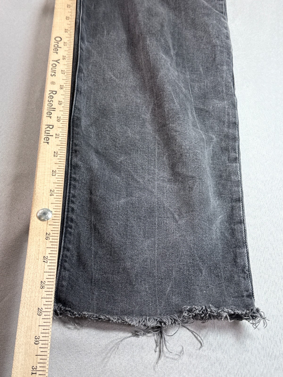 Old Navy O.G. Loose Black Gray Distressed Jeans Cropped Raw Hem Womens 10