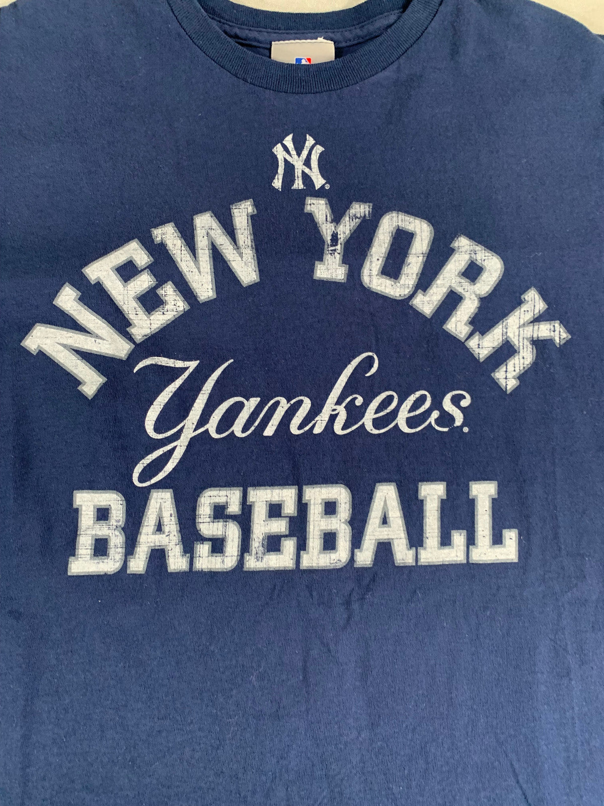 MLB NY Yankees Gary Sanchez #24 T-Shirt Men’s Navy Blue Distressed Logo Tee