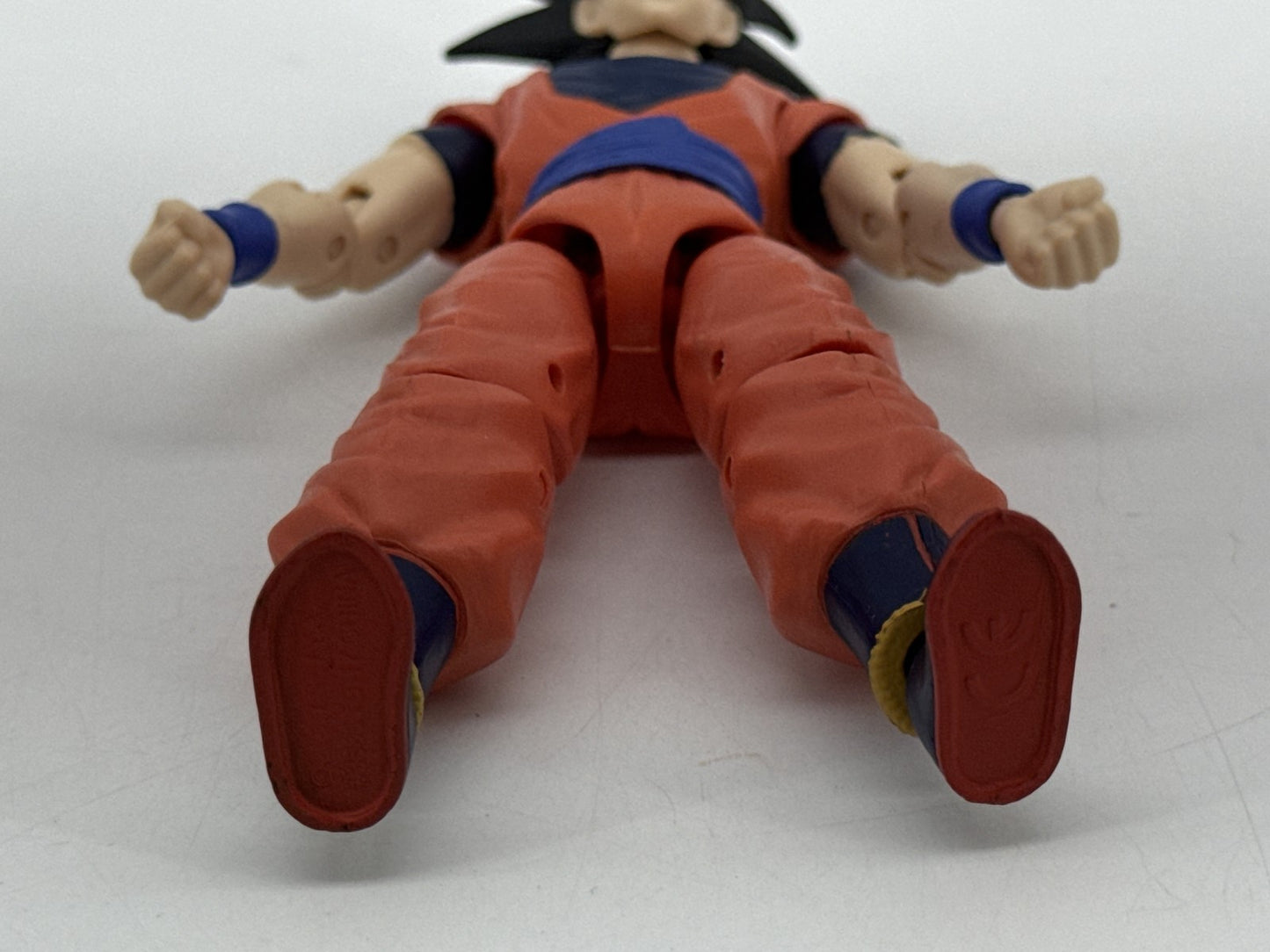 B.S./S./JTA Goku Anime Action Figure 6 Inch Orange Blue Plastic Articulated Ball