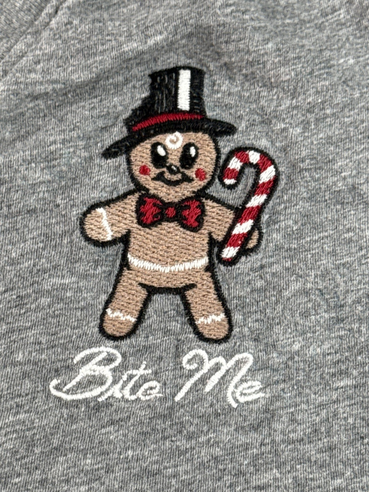 HERITAGE TORRID Gingerbread Man Tee Womens 3 Gray Embroidered Graphic Crewneck