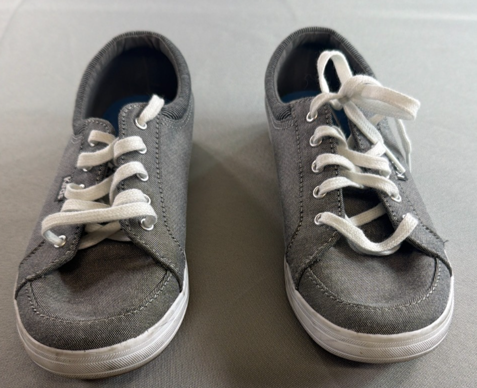 Keds Center III Women 6.5 Gray Chambray Lace Up Canvas Sneaker WF62371 Low Top