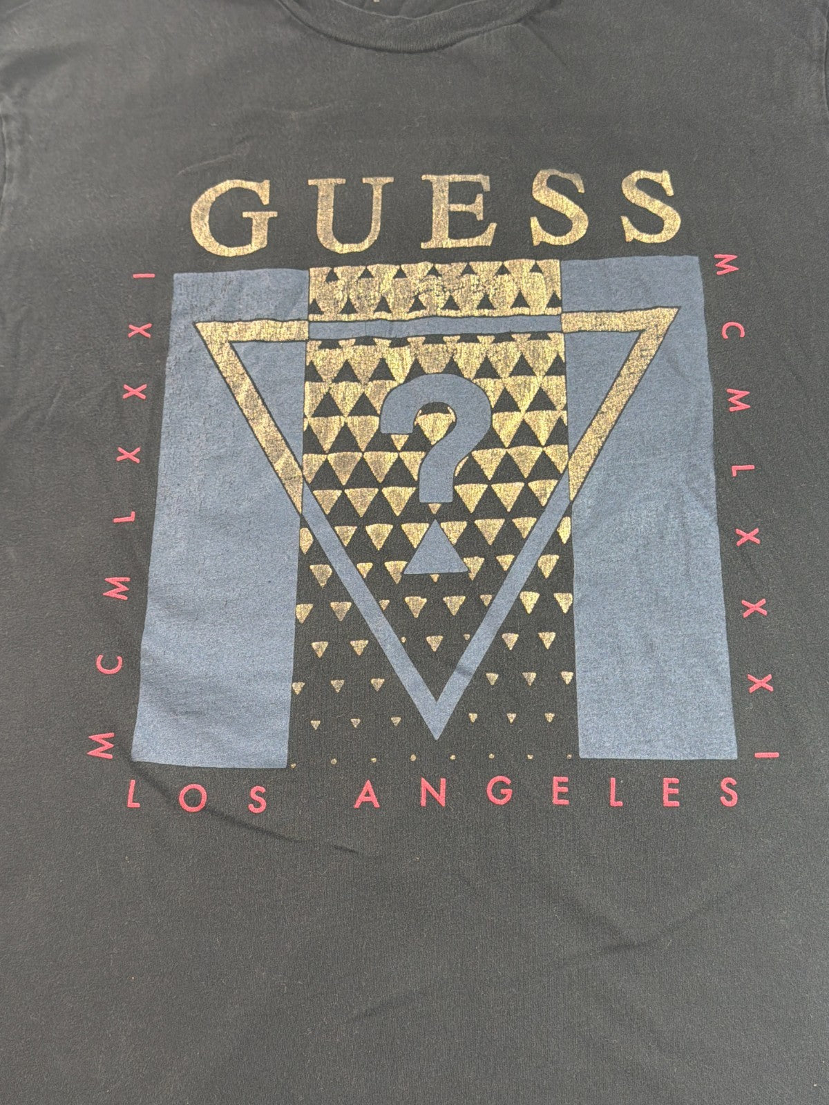 Guess Los Angeles Mens Large Black Gold Triangle Question Mark Graphic Tee Shirt