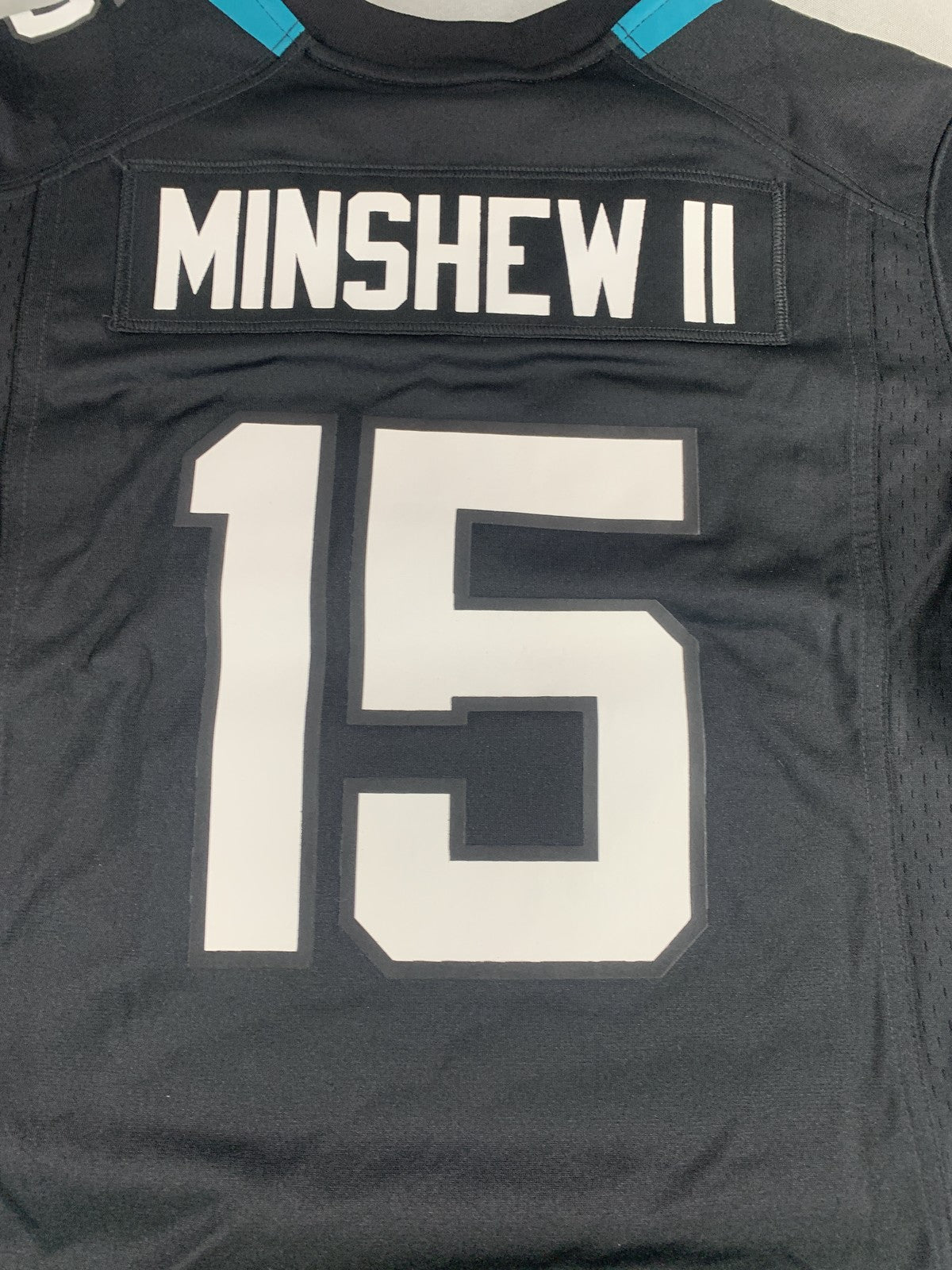 Jacksonville Jaguars Jersey Womens Medium Nike NFL Football Minshew II 15 Shirt