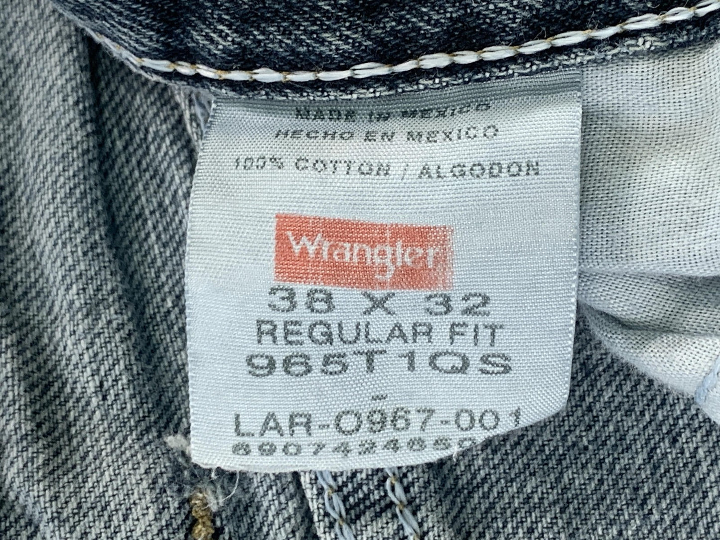 Wrangler Jeans Mens 38x32 Blue Regular Fit 965TQS Denim Straight Leg Authentic