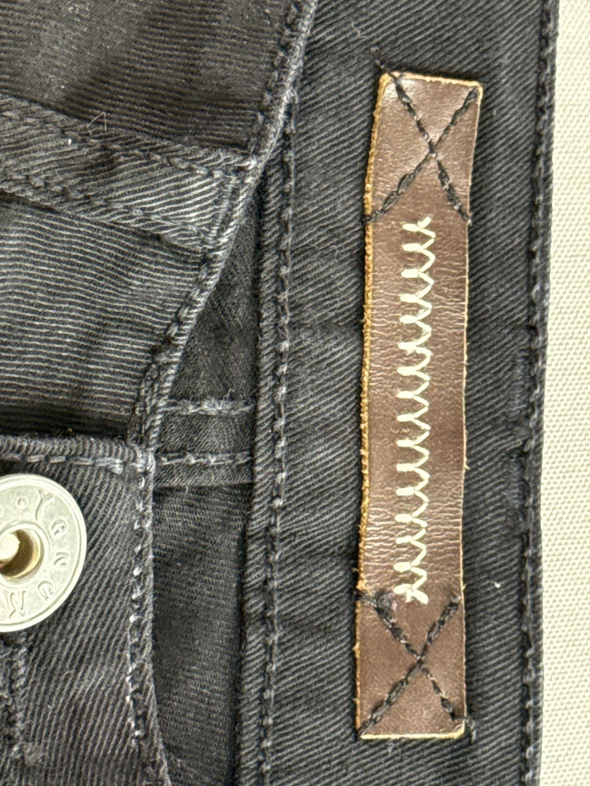 Yanuk Flare Jeans Womens 26 Black Cotton Blend Stretch Denim Five pocket Belt